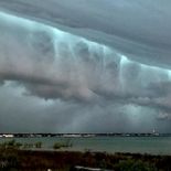 El cuerpo fue localizado por un guardavidas en un sector costero de Las Toninas, a varios kilómetros del lugar donde había desaparecido. El cuerpo fue localizado por un guardavidas en un sector costero de Las Toninas, a varios kilómetros del lugar donde había desaparecido.