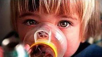 Hay actualmente m&aacute;s de 300 millones de pacientes con asma, constituyendo una de las enfermedades cr&oacute;nicas m&aacute;s frecuentes, y la m&aacute;s prevalente en los ni&ntilde;os.
