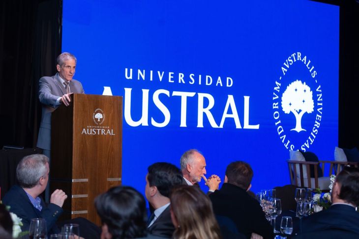 El rector de la Universidad Austral, Julián Rodríguez El rector de la Universidad Austral, Julián Rodríguez