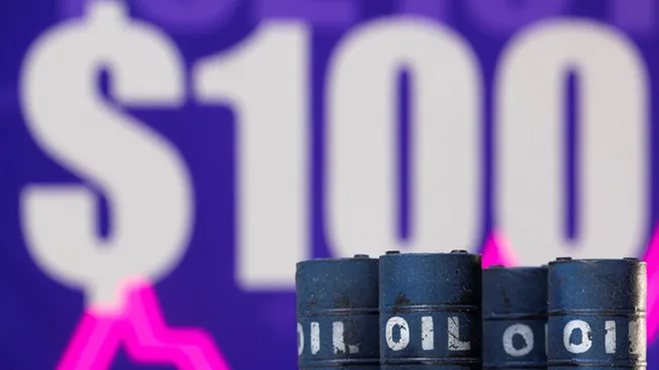 El barril de Brent continúa por encima de los u$s100. El barril de Brent continúa por encima de los u$s100.