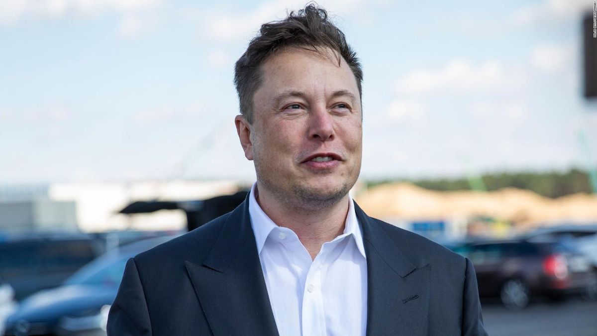 Tesla rebautizó a Elon Musk: ahora lo llaman el Tecno Rey