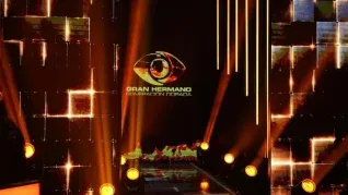 A más de dos décadas de su estreno, Gran Hermano sigue siendo uno de los realities más populares de la televisión argentina. A más de dos décadas de su estreno, Gran Hermano sigue siendo uno de los realities más populares de la televisión argentina.