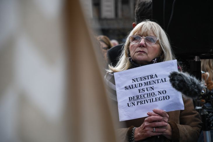 Familiares de pacientes respaldan la propuesta y piden cambios en la ley vigente.