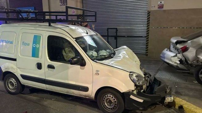 Así quedó la camioneta luego del fuerte impacto en Parque Patricios