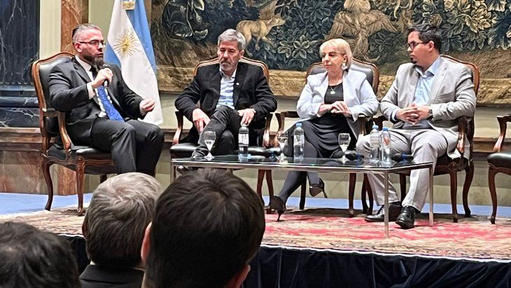 El Panel 3 fue moderado por Gonzalo M. Chiarullo, presidente de Fundación ProAICE y organizador del Foro GI&T, y participaron Martín Ardohain, Silvana Giudici y Santiago Pauli.