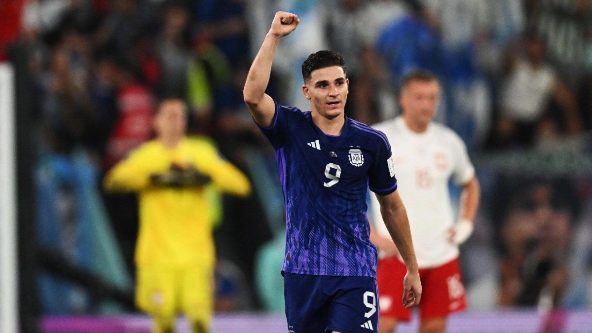 Julián Álvarez tras cerrar el pase a octavos: "Es un momento inolvidable"