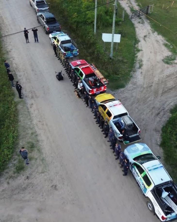 La Policía de Corrientes desplegó drones, canes y más de 80 efectivos para encontrarla. La Policía de Corrientes desplegó drones, canes y más de 80 efectivos para encontrarla.