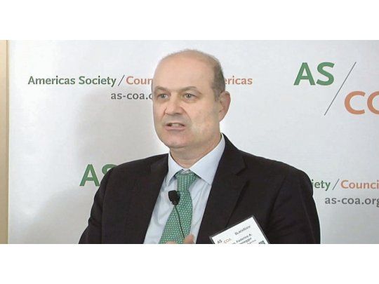 hay que pasar el verano. Parrafaseando al ex-ministro Alvaro Alsogaray, ayer Sturzenegger confirmó que seguirán altas las tasas de interés.