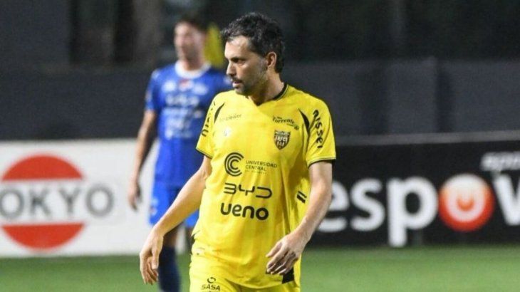 El directivo lleva tiempo formando parte del plantel profesional. El directivo lleva tiempo formando parte del plantel profesional.