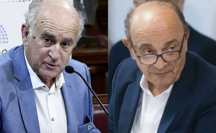 El diputado de UP, Leopoldo Moreau (a la derecha), quedó confirmado como vicepresidente primero de la bicameral, mientras que el senador kirchnerista Oscar Parrilli (a la izquierda) fue proclamado secretario de comisión. El diputado de UP, Leopoldo Moreau (a la derecha), quedó confirmado como vicepresidente primero de la bicameral, mientras que el senador kirchnerista Oscar Parrilli (a la izquierda) fue proclamado secretario de comisión.