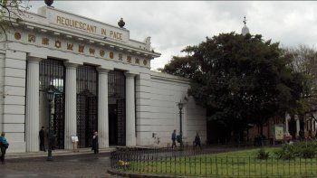 Este lunes se producirá la reapertura de los cementerios de Chacarita, Recoleta y Flores para que los vecinos puedan visitar a sus seres queridos.