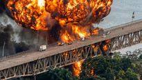 Explosión e incendio bajo el puente de las Américas generaron caos en una zona clave del Canal de Panamá.