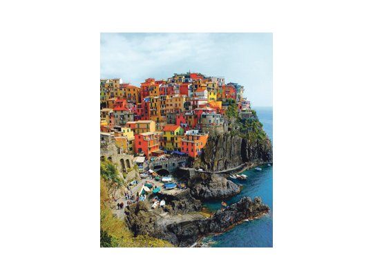 Una de las tantas postales que regala el recorrido por estos cinco pueblos medievales, desde Punta Mesco a Punta di Monterosso.
