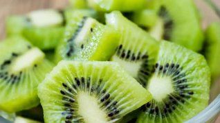 Versátil y fácil de incorporar en licuados, ensaladas o como snack, ayuda a mantener energía, saciedad y bienestar durante todo el día.