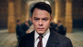 Heaton se suma a la serie de Netflix. Heaton se suma a la serie de Netflix.
