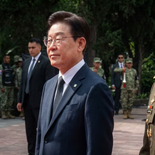 Presidente de Corea del Sur lleva una ofrenda a los Niños Héroes en Chapultepec. Presidente de Corea del Sur lleva una ofrenda a los Niños Héroes en Chapultepec.