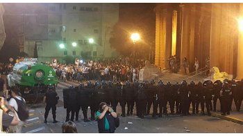 Fuerte repudio a la represión en la marcha anual de las mujeres