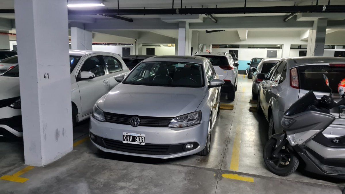 Cars and profitability: how much does it cost to buy or rent a garage in Buenos Aires and which areas lead the demand