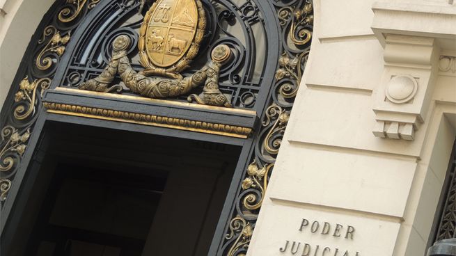 Yamandú Orsi impulsa el Ministerio de Justicia y surgen diferencias en el oficialismo.