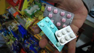 El organismo autorizó que determinados medicamentos destinados al tratamiento de afecciones de baja complejidad puedan venderse sin receta. La medida busca facilitar el acceso a tratamientos de uso frecuente.