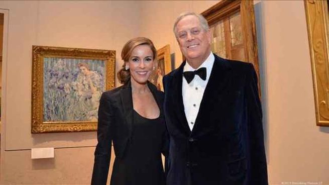 Julia Koch heredó el 42% de Koch Industries y hoy figura entre las mujeres más ricas del mundo, con un patrimonio de miles de millones.