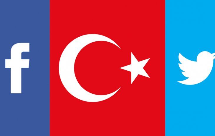 Según la nueva ley,&nbsp;las redes sociales, con más de un millón de conexiones únicas al día, como&nbsp;Twitter&nbsp;y&nbsp;Facebook, tendrán que tener un representante en Turquía y obedecer a los tribunales que pidan retirar contenidos.&nbsp;