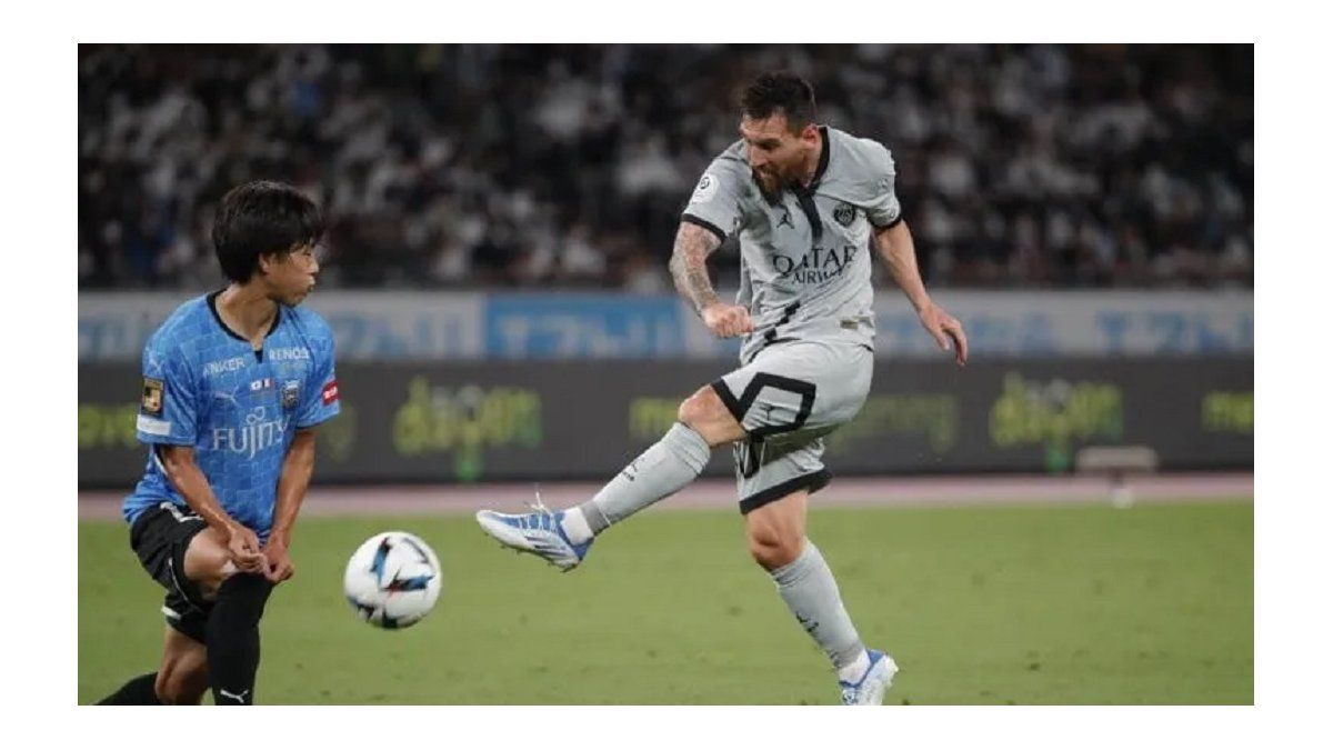 Messi jugó un tiempo en el triunfo amistoso del PSG en Japón