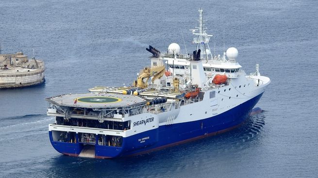 Ambiente multará al barco noruego si confirma exploraciones sísmicas en aguas uruguayas.