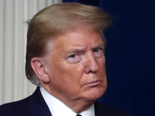 El tuit de Donald Trump permanece visible en la red social.
