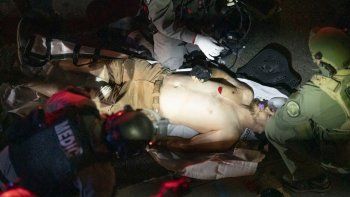 Un hombre yace muerto en las calles de Portland, tras una tarde de choques entre seguidores de Trump y militantes antirracistas.