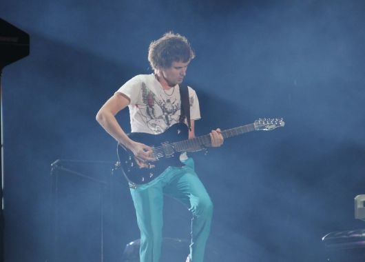 La banda británica Muse se presentó como teloneros del grupo de Bono