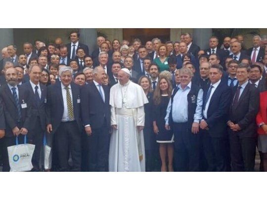 El Papa en la cumbre de los jueces. Foto Gentileza: @BourdinMaria.