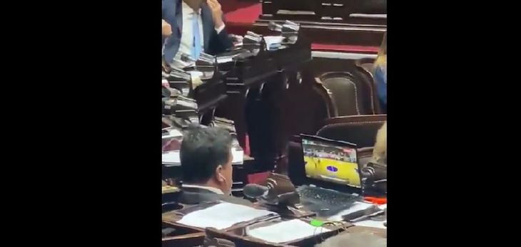 cassaretto mira basquet en diputdos.jpg