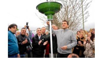 El primer candidato a diputado nacional del Frente Renovador, Sergio Massa, visitó el partido de Junín donde participó de varios actos junto al intendente local, Mario Meoni.