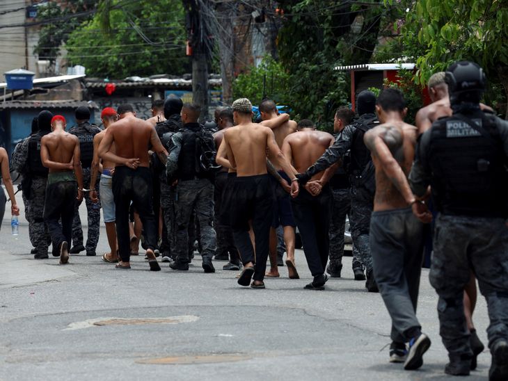 Miembros del equipo de Lula abordarán la crisis de seguridad en Río de Janeiro, tras el operativo que dejó más de 100 muertos. Miembros del equipo de Lula abordarán la crisis de seguridad en Río de Janeiro, tras el operativo que dejó más de 100 muertos.