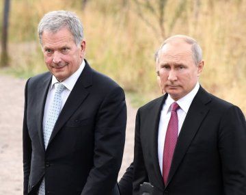 Finlandia informó a Putin sus intenciones de ingresar en la OTAN: Es un error