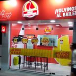 La empresa tiene más de 160 franquicias opperativas y emplea en forma directa a alrededor de 100 personas.&nbsp;