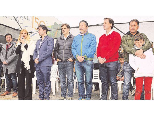 Fénix. Nardini, Magario, Echarren. Menéndez, Sujarchuck y Festa, que armaron el Grupo Fénix. De Jesús, amigo e invitado, está en otro espacio.