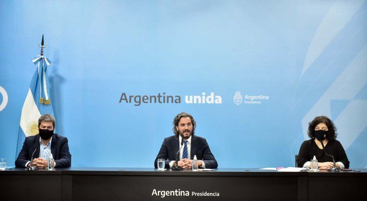 El Gobierno nacional anunció hoy que facultó a los gobernadores a adoptar medidas de restricción en la circulación y las actividades nocturnas en sus provincias, con la intención de 