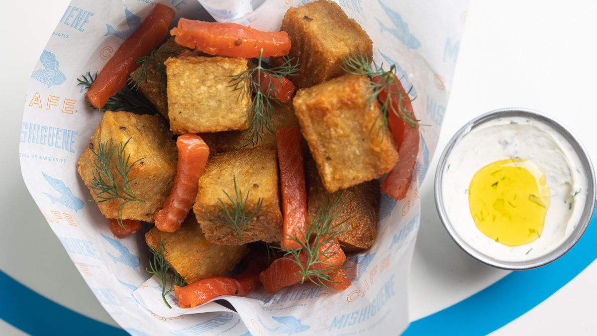 Original fried potatoes: varied, smoked and with topings