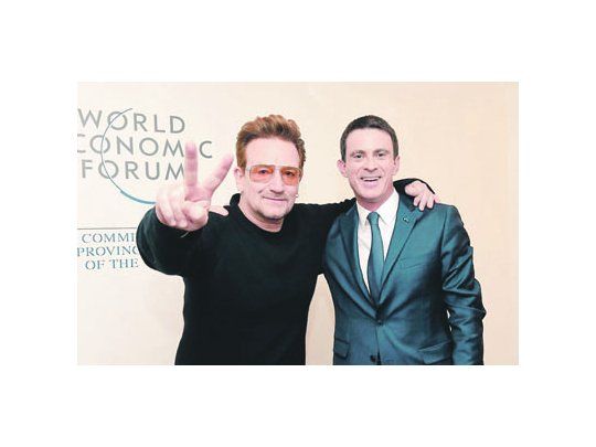 Un clásico de Davos, el líder de U2, Bono.