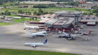 Controles en aeropuertos de Cuba. Controles en aeropuertos de Cuba.