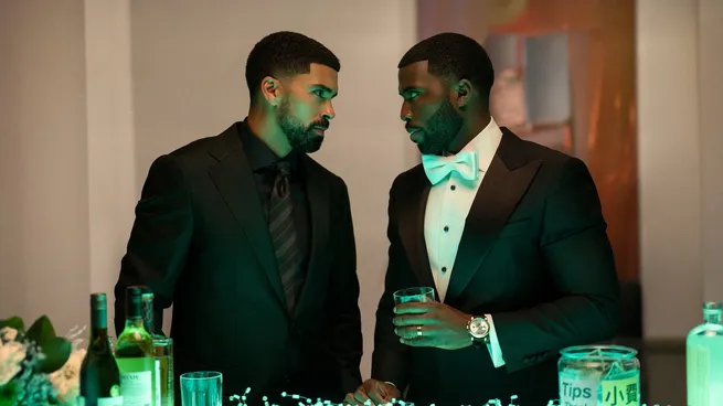 La historia se centra en una persecución en Los Ángeles con protagonistas en extremos opuestos.