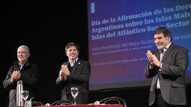 Julio Alak, Axel Kicillof y Alberto Sileoni compartieron acto por el Día de la Reafirmación de los Derechos Argentinos sobre las Islas Malvinas.