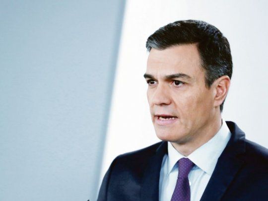 ATRAPADO. El presidente Pedro Sánchez depende de un cambio de posición de los partidos catalanes para evitar su caída.