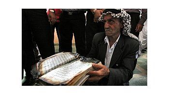 Las llamas que destruyeron gran parte del centro religioso