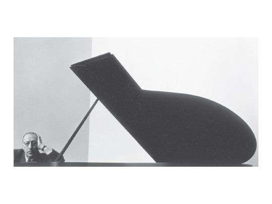 STRAVINSKY. Magnífica fotografía de Arnold Newman (1946) del músico ruso, que se expone en la muestra de la Colección Thockmorton en la Fototeca Latinoamericana.