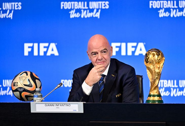 The president of FIFA, Gianni Infantino, must face an antitrust lawsuit that is supported by the United States Government. The president of FIFA, Gianni Infantino, must face an antitrust lawsuit that is supported by the United States Government.