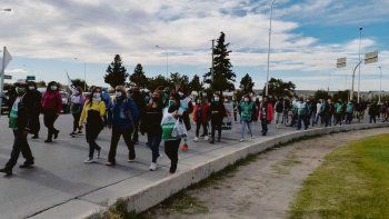 pulseada. El gremio ATE realizó ayer protestas por mejoras salariales al Gobierno, que se sumaron a los cortes de los autoconvocados. Las empresas comenzaron a usar a