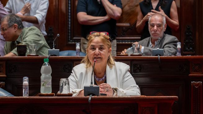 El Frente Amplio logró el respaldo a Sandra Lazo por el caso Cardama pese a la insatisfacción en la oposición.